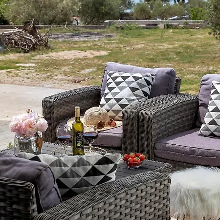 Luxury * Promajna