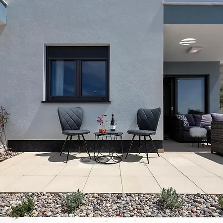 Apartment Luxury Promajna