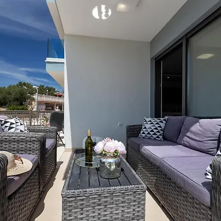 Luxury * Promajna